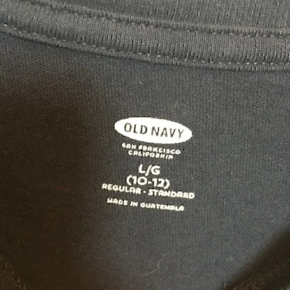 Old Navy boys size 10/12 large navy USA football T-shirt. NWOT